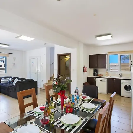 Villa View 5 *